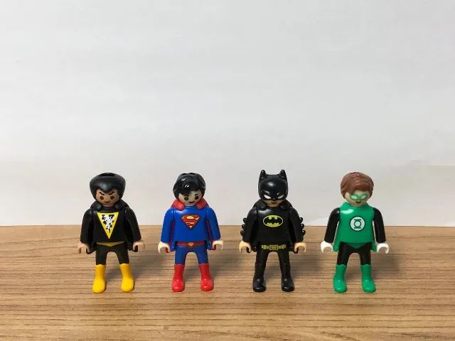 Kinder Ovo Playmobil DC Comics Batman, Adão Negro, Superman e Lanterna Verde