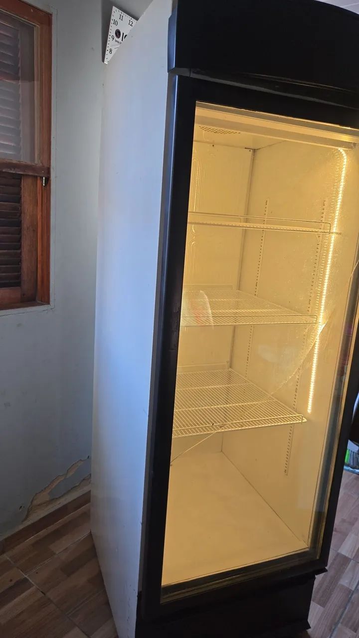 Expositora Metalfrio à Venda - Foto 2