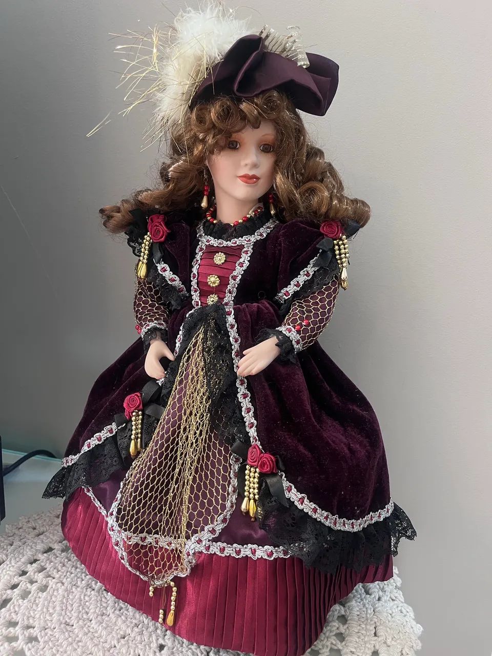 Boneca porcelana dama antiga 45cm