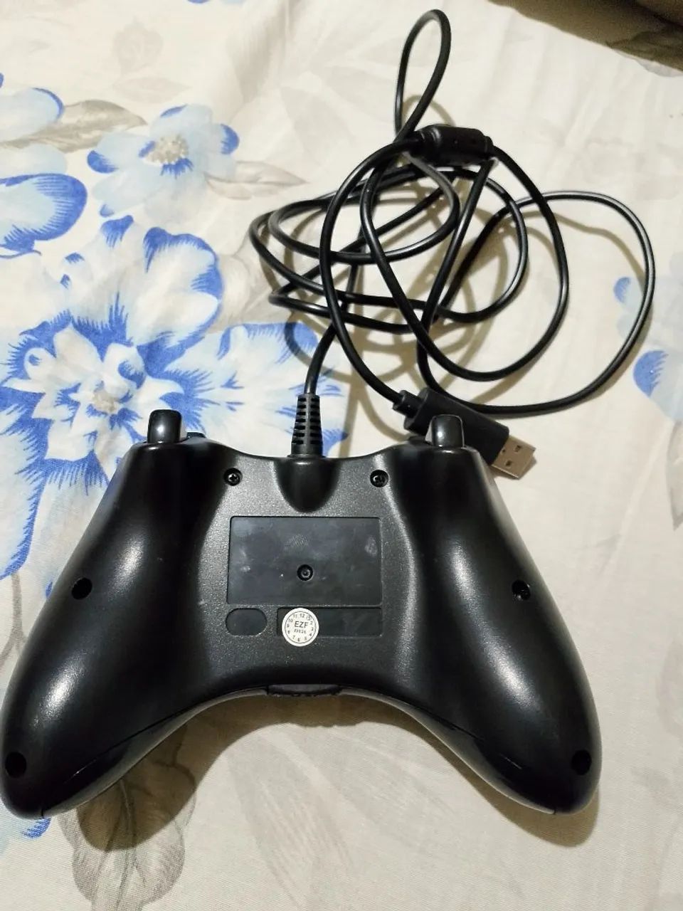 Controle para Pc e Xbox 360 com fio  - Foto 2
