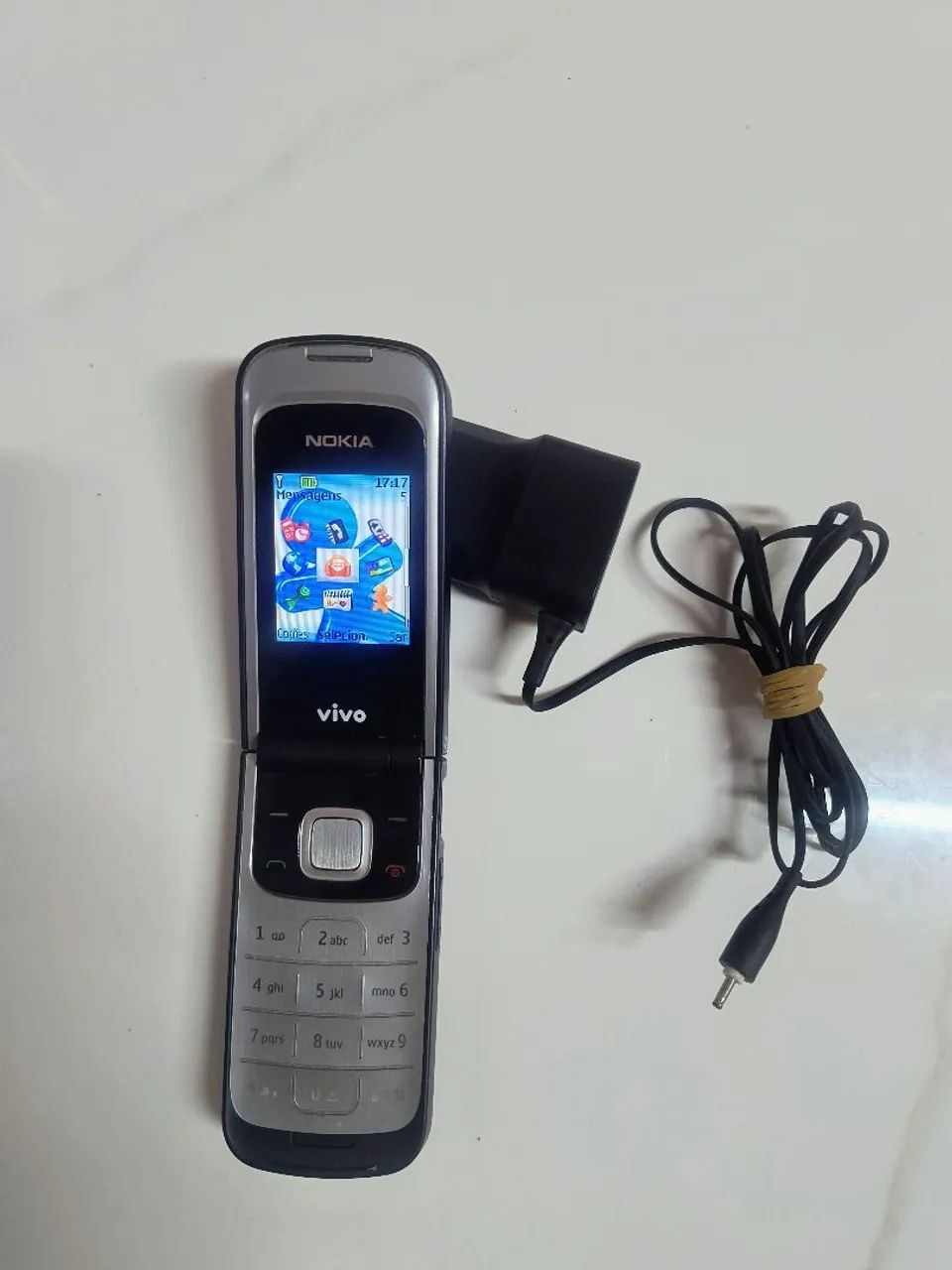 Celular Nokia 2720