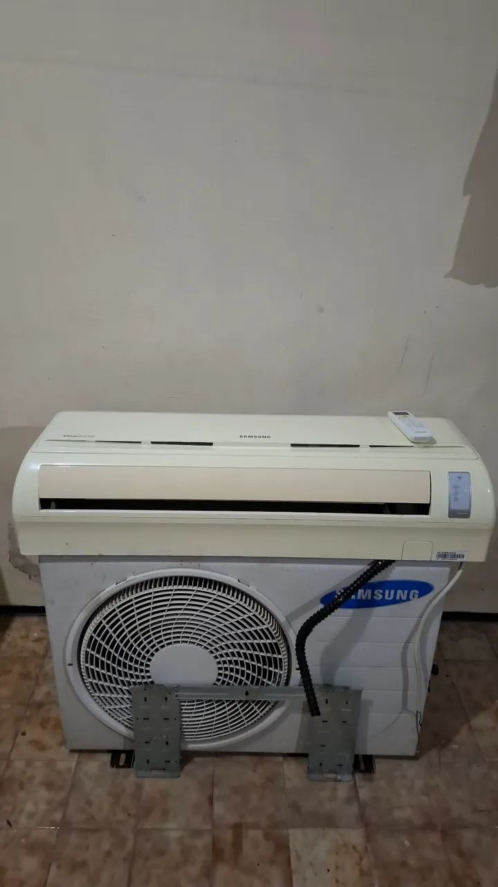 Samsung Conventional Air Conditioner 18,000 BTUs