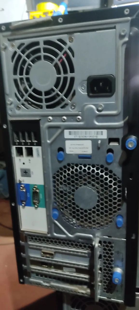 HP ProLiant ML310e Gen8 - Xeon E3-1220 - Foto 2