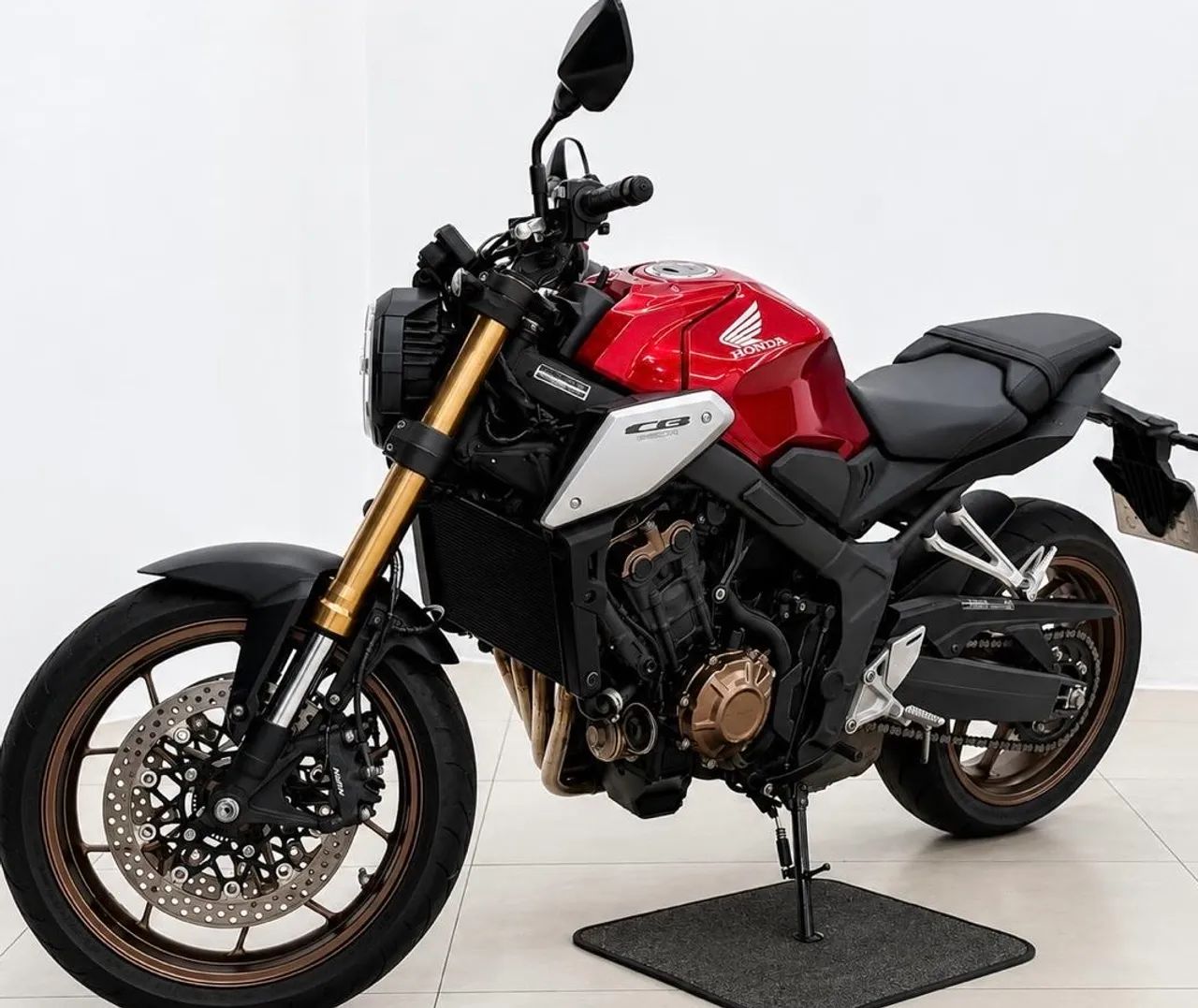 CB 650R  - Foto 2