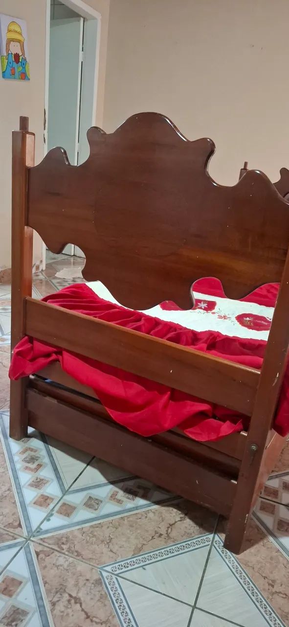 Cama feita de madeira maciça - Foto 4