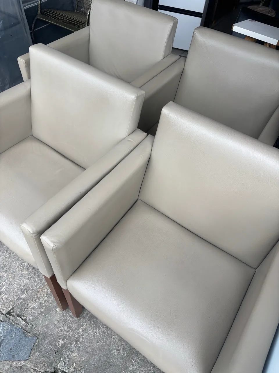 POLTRONAS USADAS ( 130.00 CADA )