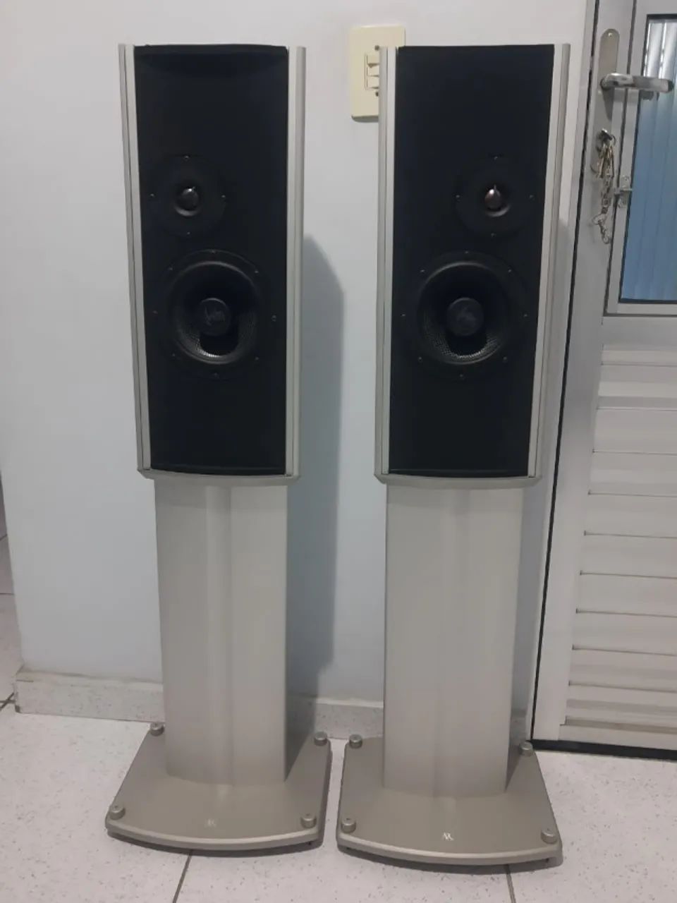 Caixas AR Phantom - Model 6.2