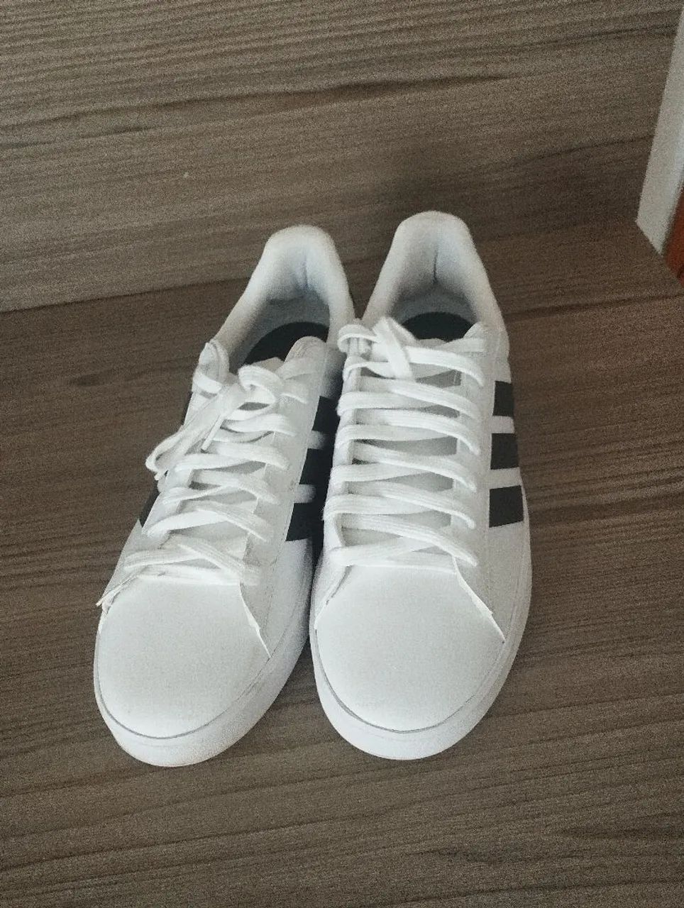 Tênis Adidas branco - Foto 5