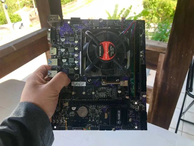 Kit UPGRADE DDR4 AM4 ATHLON 200GE + 8GB DDR4 + A320M