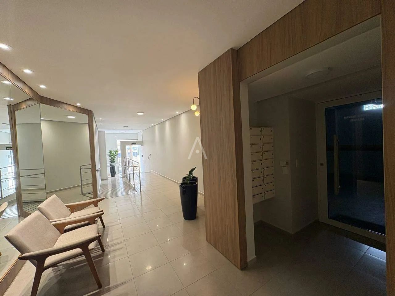 APARTAMENTO SEMI MOBILIADO NO CENTRO - Foto 5
