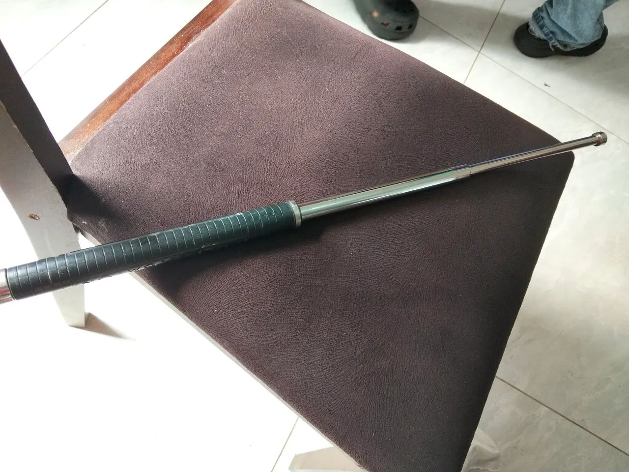 Vende-se Bastão retrátil - Foto 2