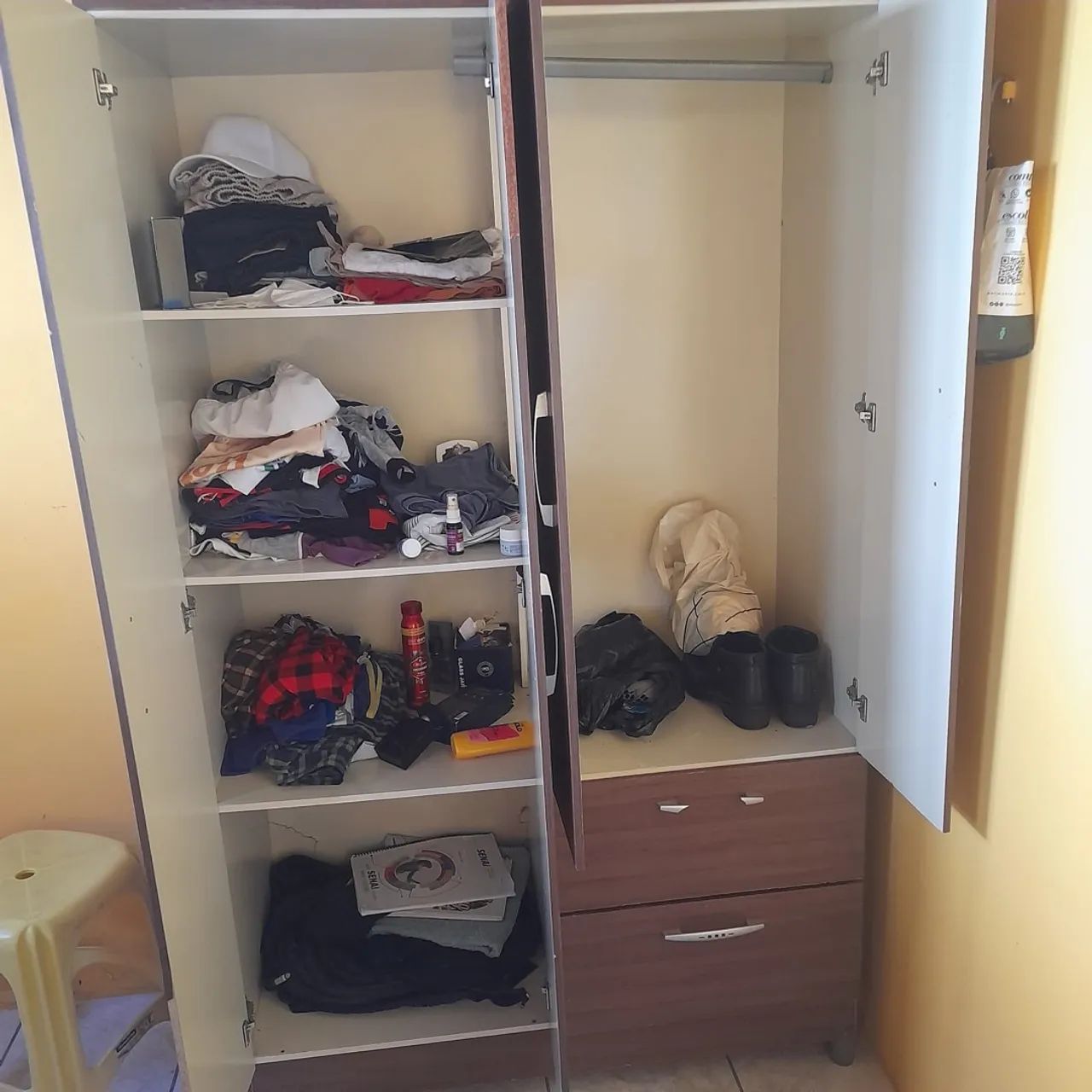 Vendo guarda-roupa de solteiro - Foto 2
