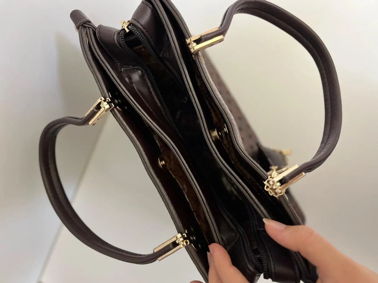 Bolsa Tote Chenson Monogramada Marrom - Foto 4