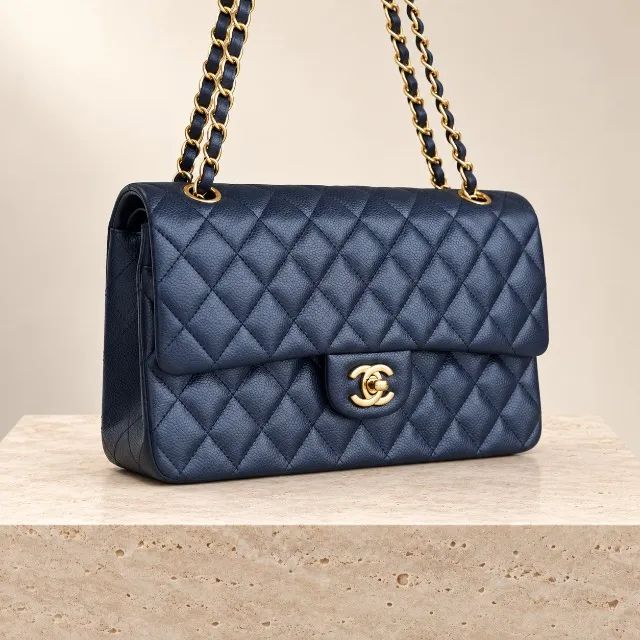 Bolsa Chanel azul em couro 