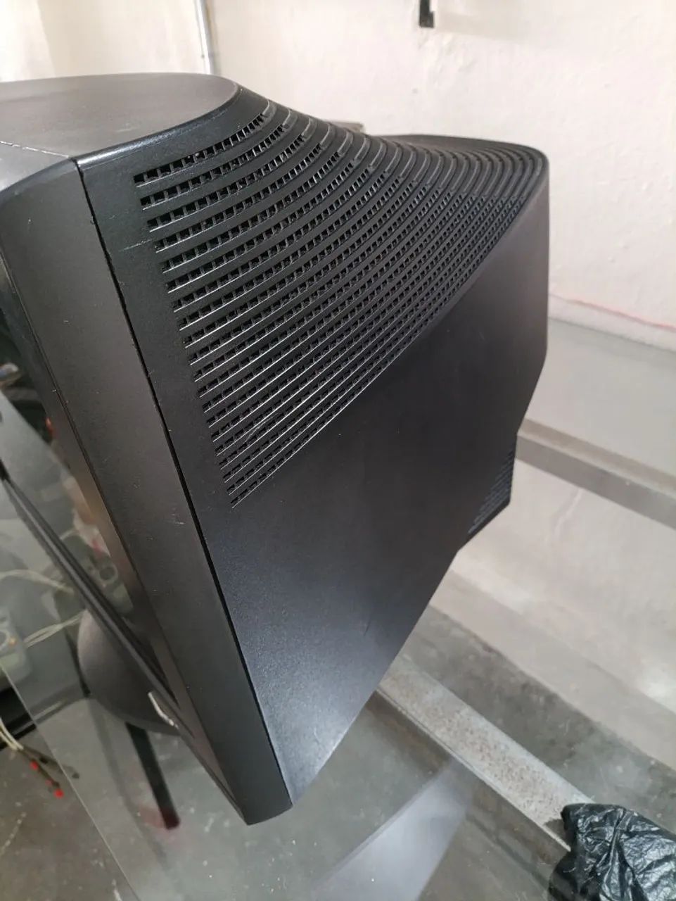 Monitor CRT 17 Polegadas Liga e não dá imagem, Bem Conservado - Foto 4