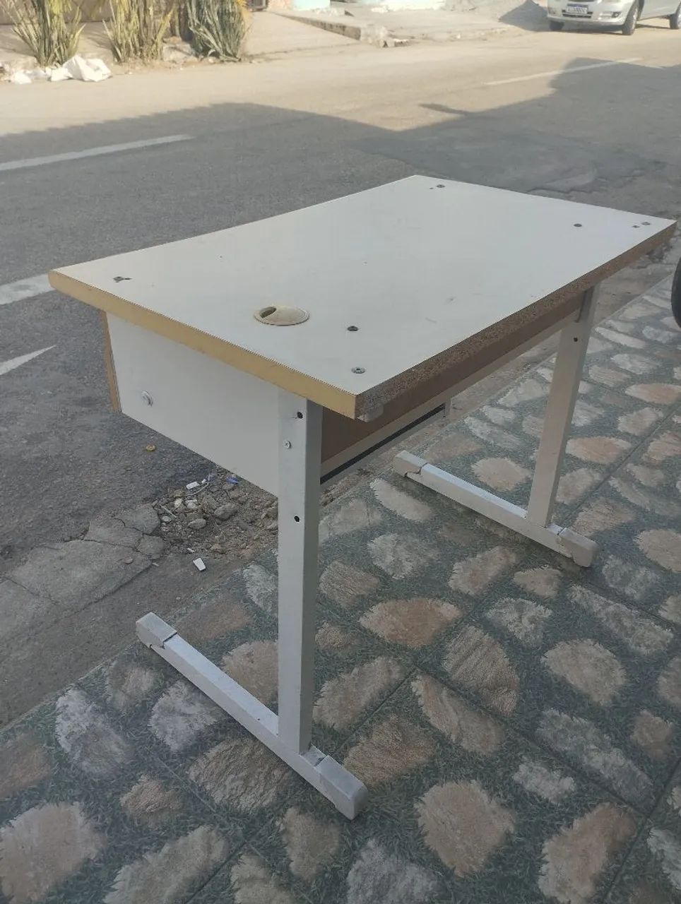 Mesa para computador / Escrivaninha  - Foto 3