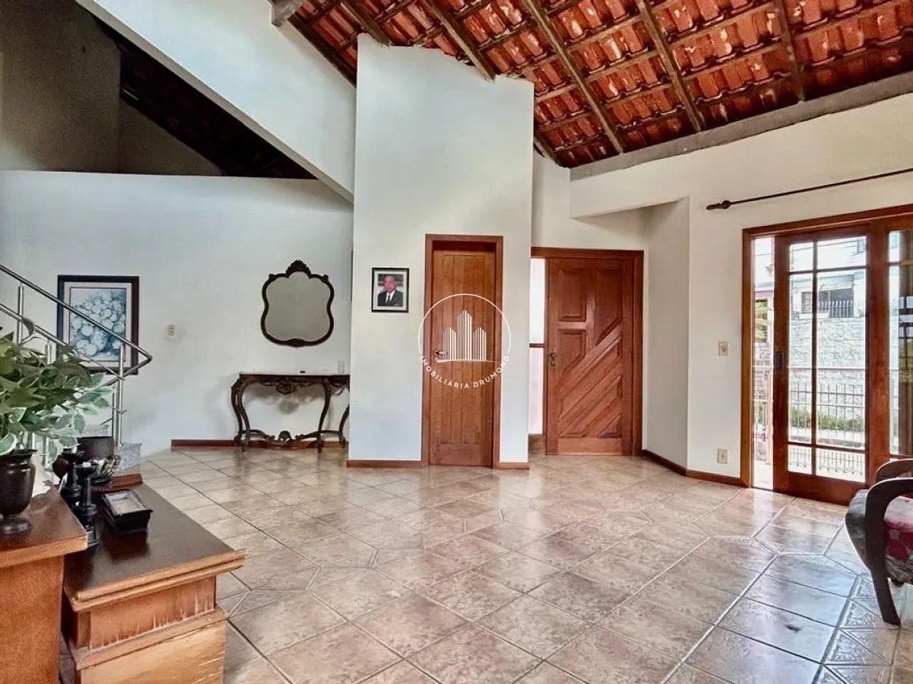 Casa 3 Quartos com 1 Suíte e 304m² - Jardim Atlântico