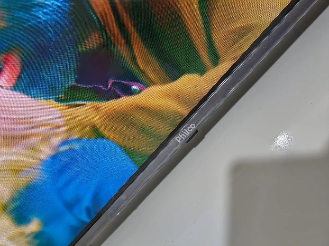 TV Philco 32 polegadas HD tela infinita 4k  - Foto 3
