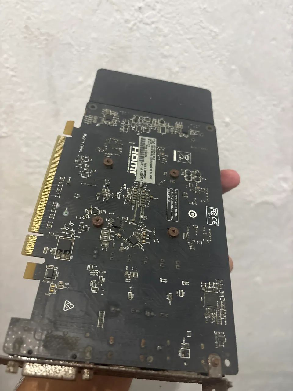 RX 550 4GB COM DEFEITO ENFERRUJADA - Foto 2