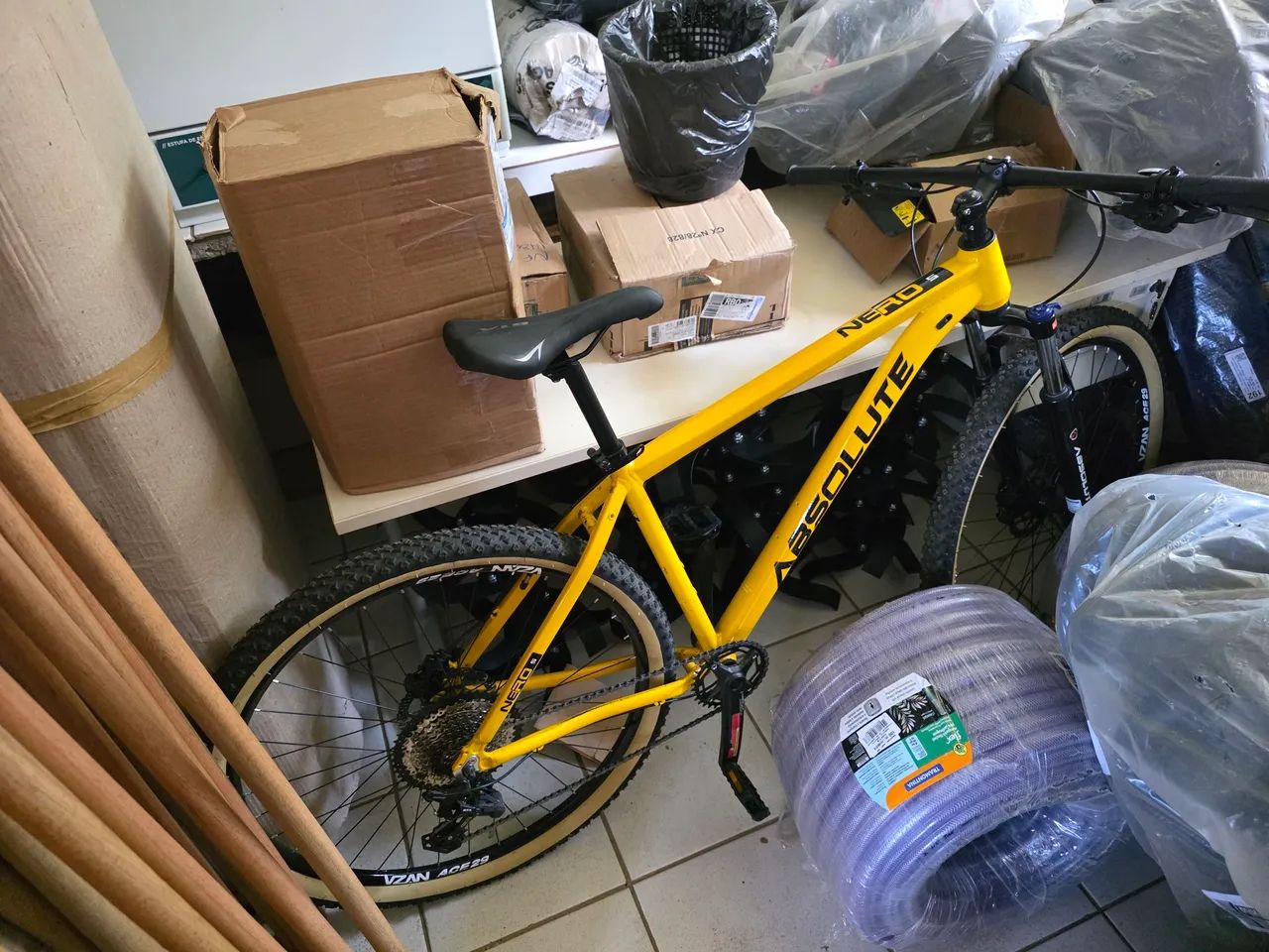 Vendo - Absolut nero zero 5 12 v - 180 km rodados - Versão 2026 - Foto 2