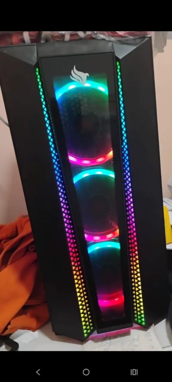 Cpu Topada com Fonte ou só o gabinete 