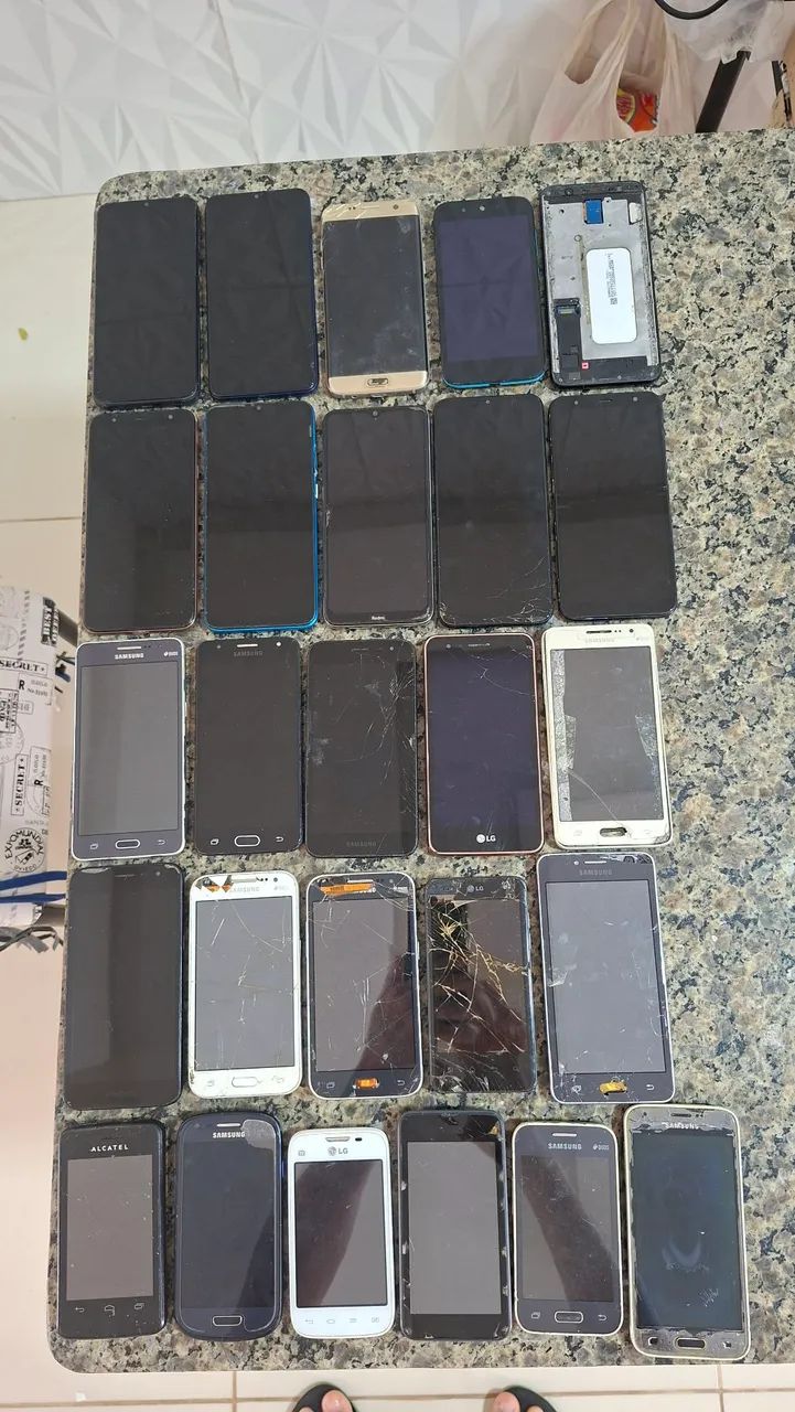 Lote de celulares para retirada de peças - Foto 2