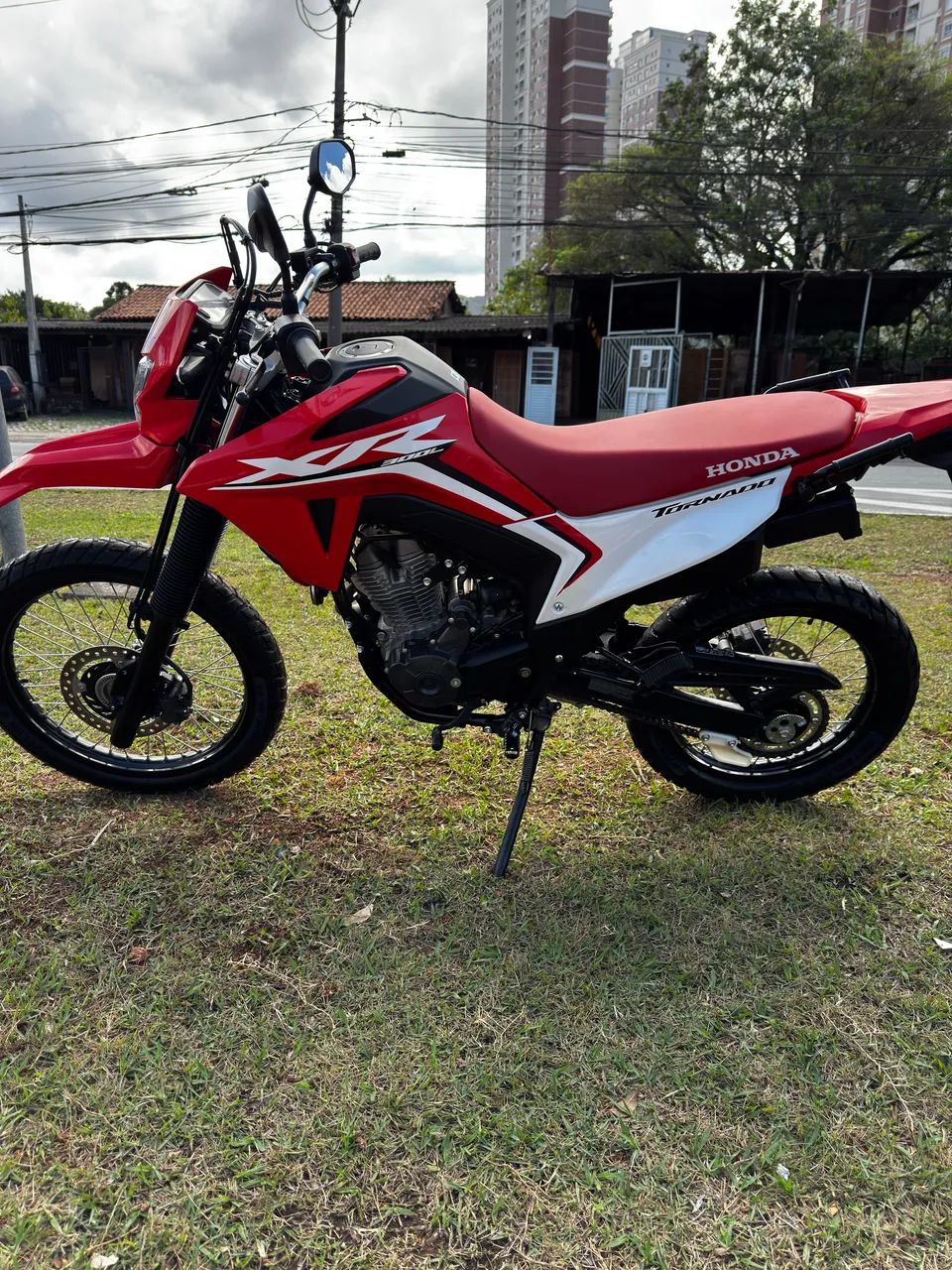 Honda XR300 Tornado 2025 - Foto 4