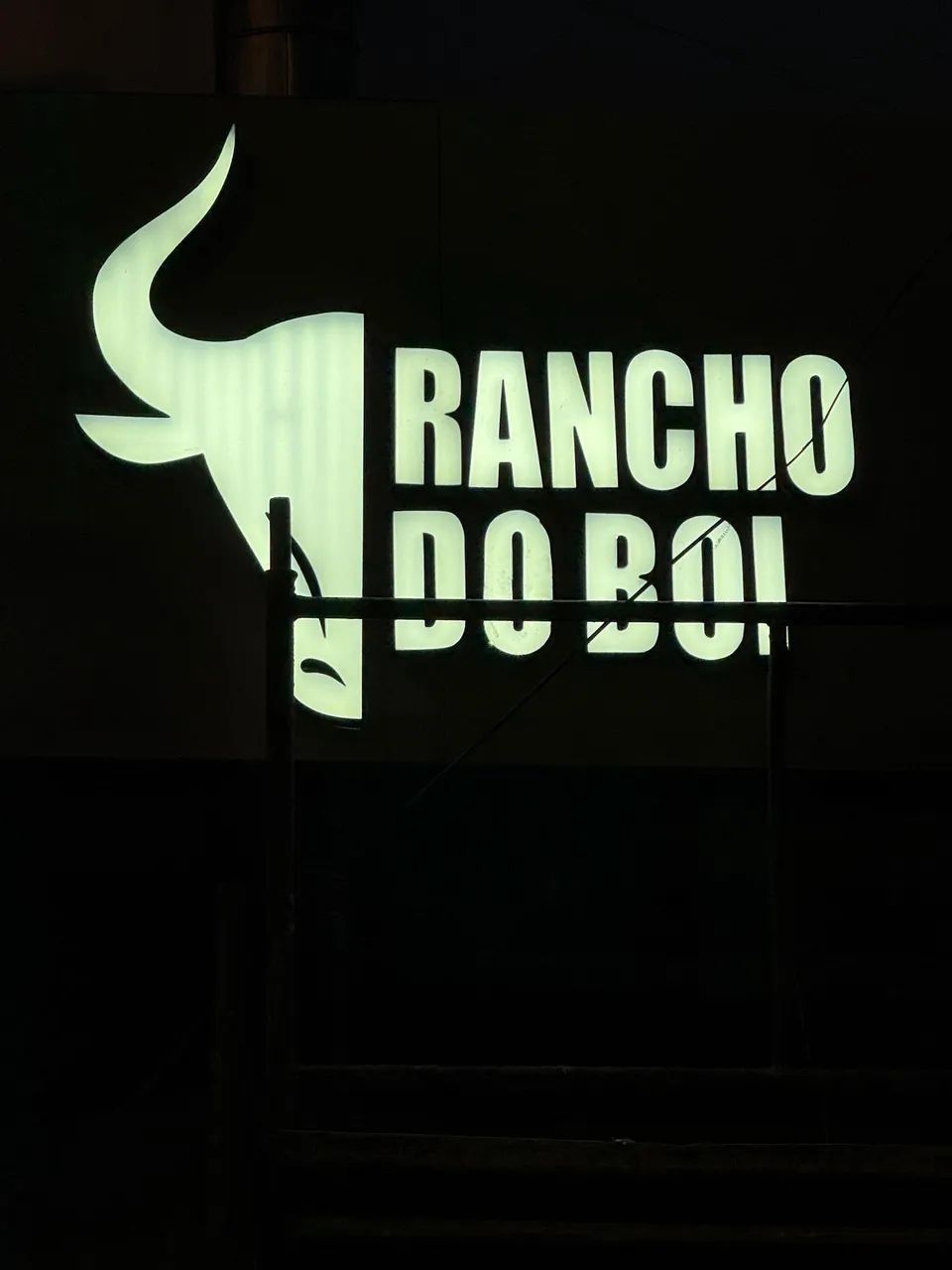 Letras em PVC expandido e acrílico luminoso - Foto 4