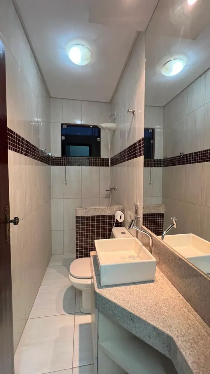 linda casa de 4 dormitórios com piscina! - Foto 3