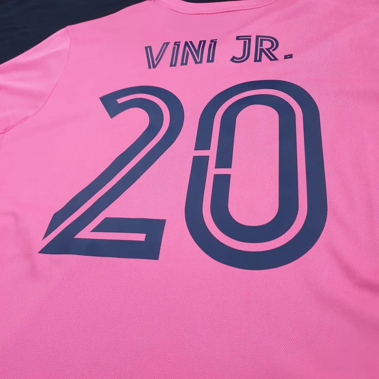 Camisa Real Madrid Vinícius Jr. 2020. - Foto 5