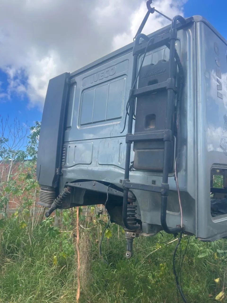 Cabine do Iveco 240e ano 10/11 - Foto 4