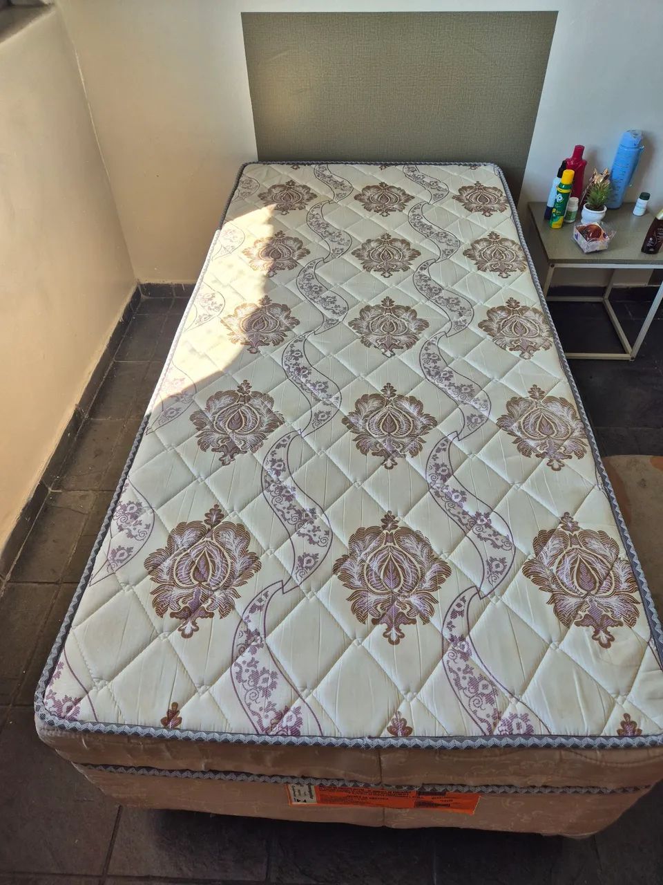Cama box solteiro, cama acoplada.