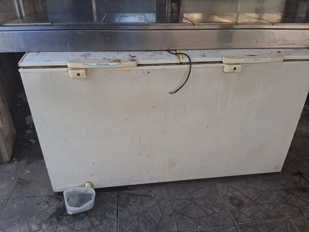 Vendo freezer e geladeira 