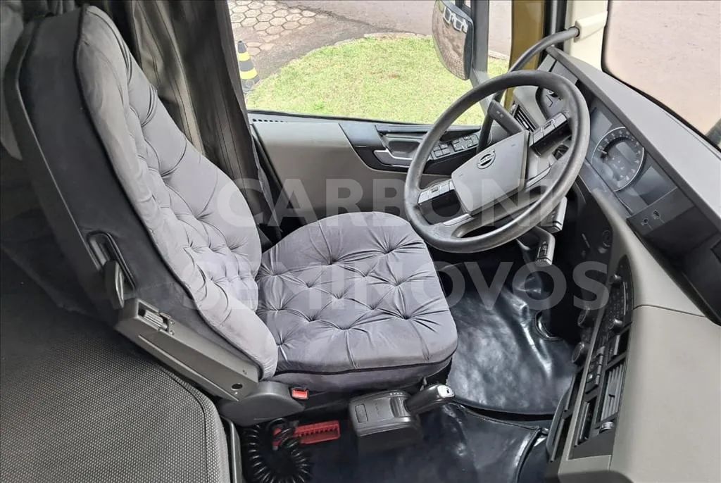 VOLVO FH 460 6X2 T GLOBETROTTER 2019/2020 - Foto 8