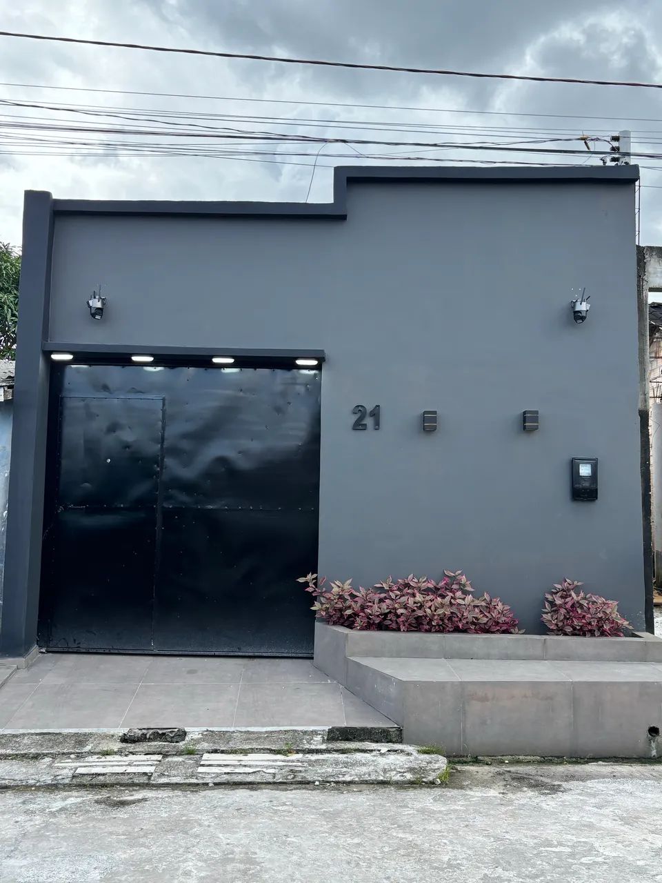 VENDO CASA E ACEITO CARRO COMO ENTRADA - Foto 2