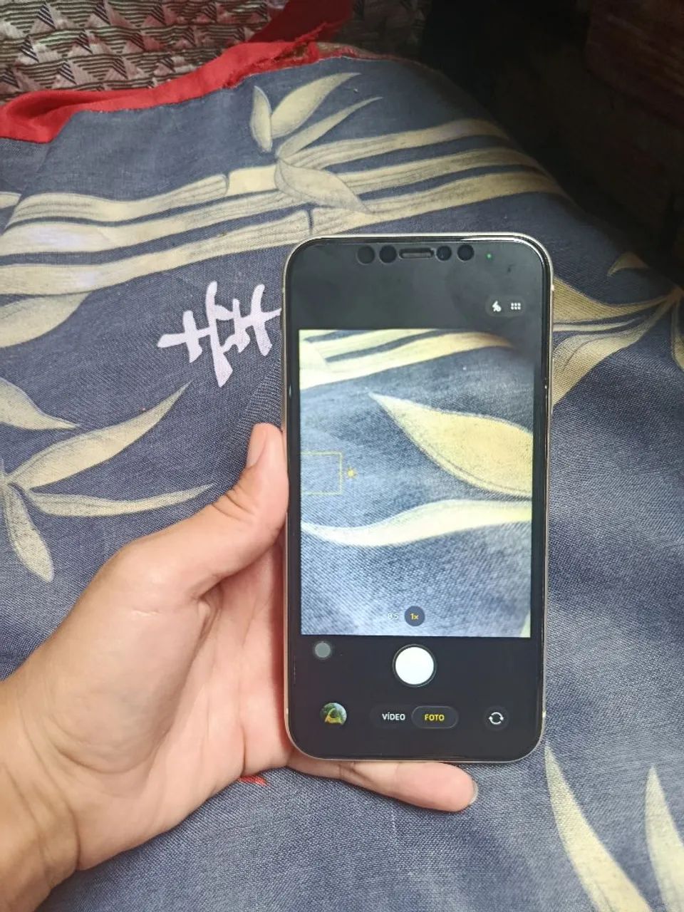 Vende-se celular iPhone 11 com 128gb de memória funcionando perfeitamente.  - Foto 4