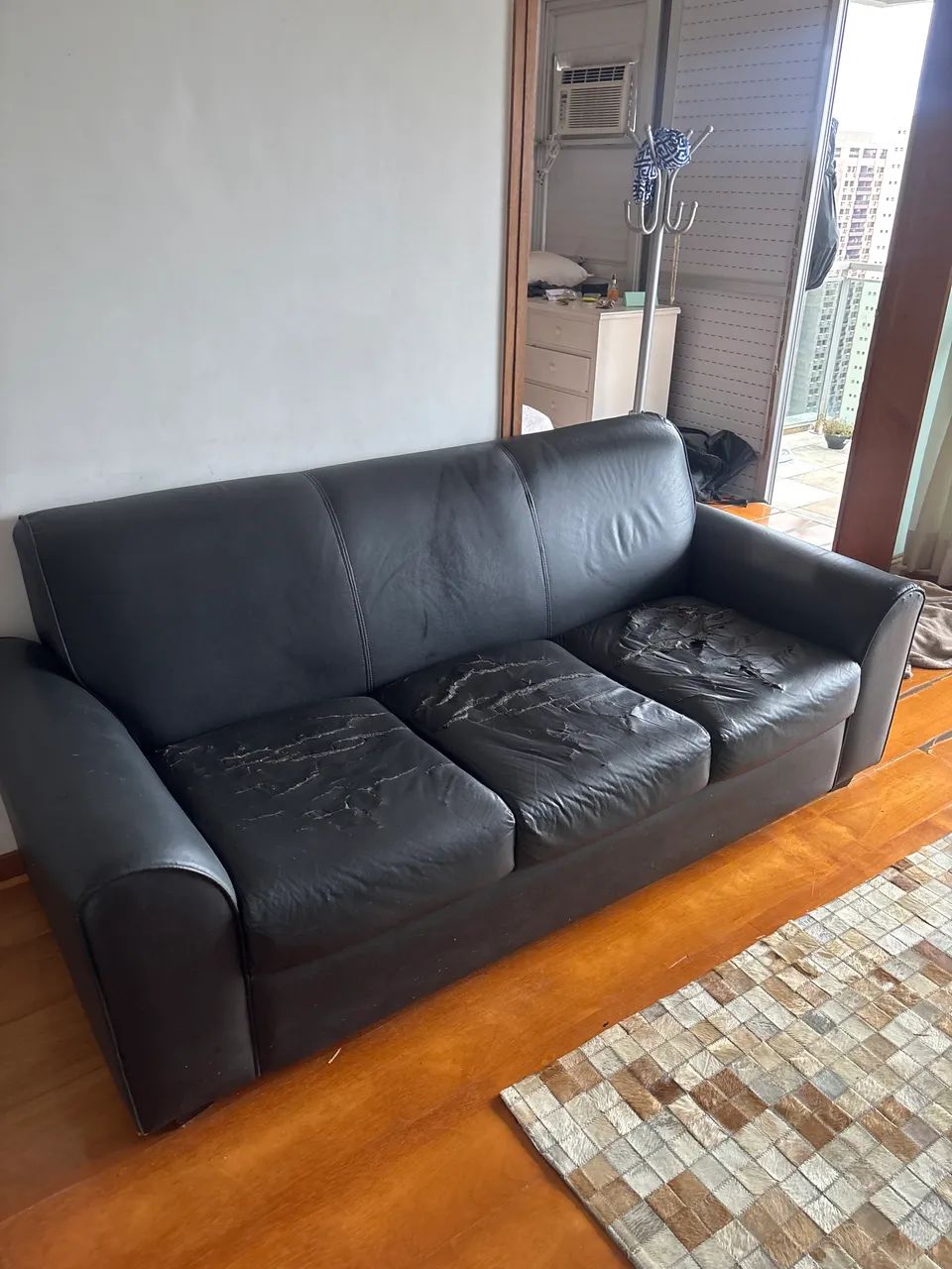 Sofa Preto Corino