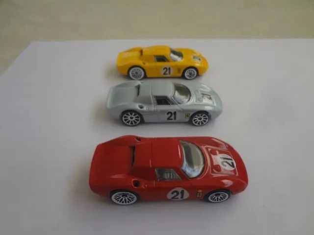 Ferrari 250 LM Hot wheels miniaturas - 17jcd - Foto 4