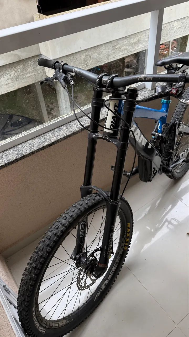 Giant Glory 8.8 com Fox Dhx5.0 e Marzocchi 888 - Foto 5
