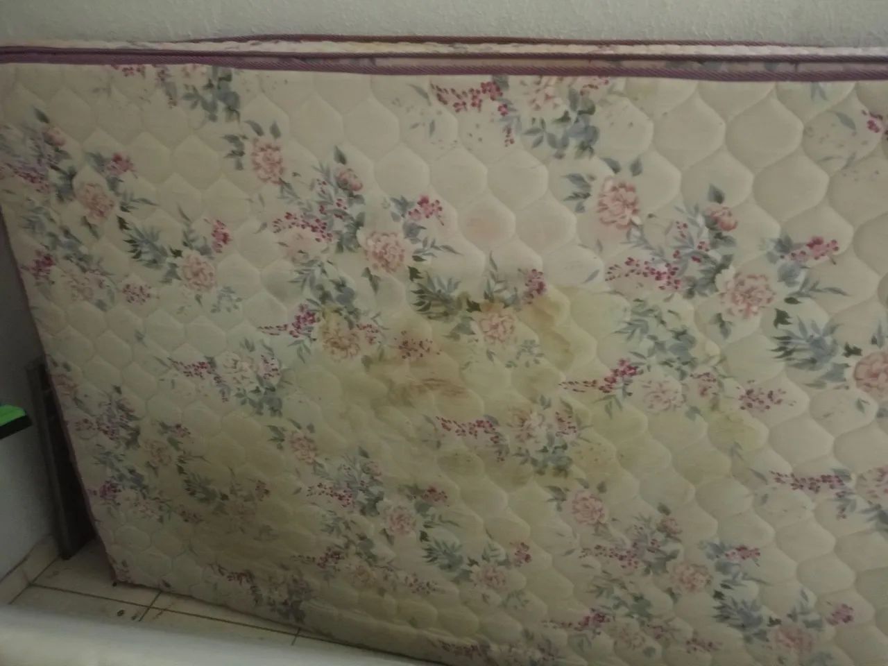 Box de casal com colchão separados - Foto 2