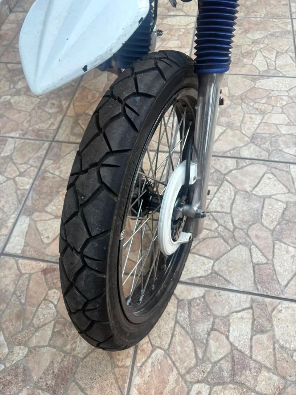 DT200R 1996 - Foto 3