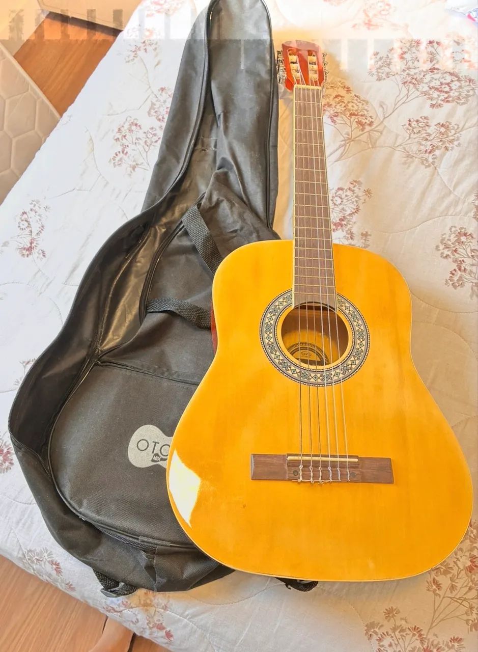 Violão infantil 