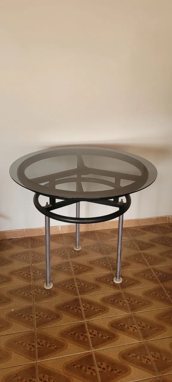 Mesa para área de churrasco e barzinho 
