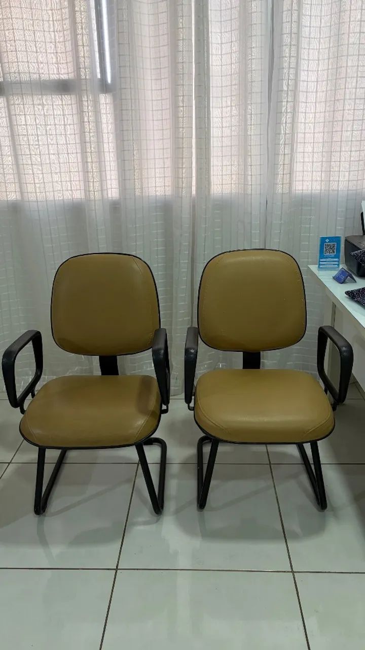 Conjunto de cadeiras 
