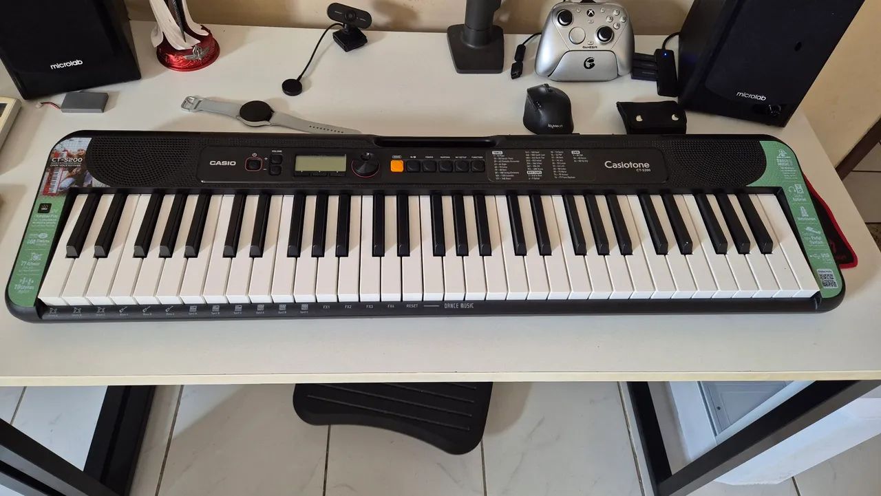 Teclado Casio CT-S200