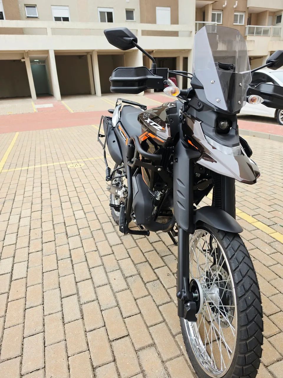 Lander 250 - Foto 2