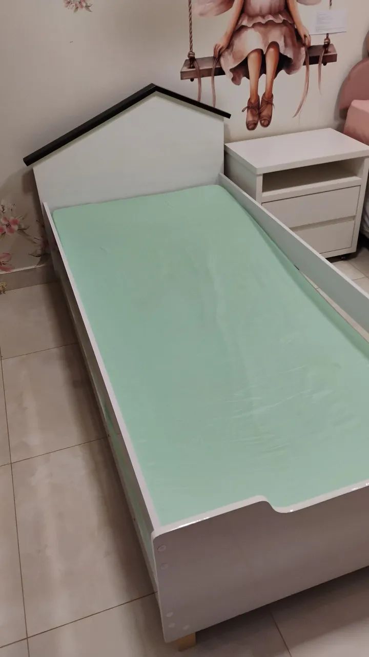 Semi Nova- Cama montessoriana solteiro casinha  - Foto 3