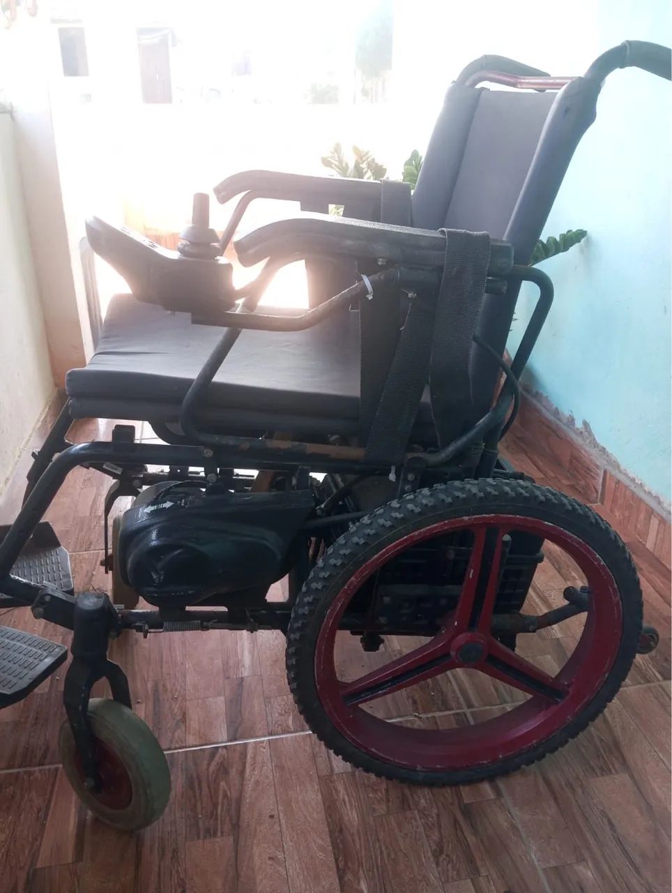 Cadeira de roda elétrica  - Foto 2