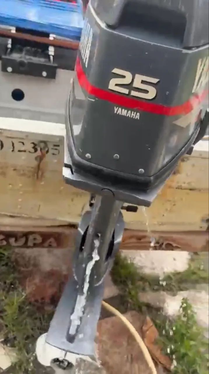 Motor Yamaha 25HP 2T Popa - Foto 2