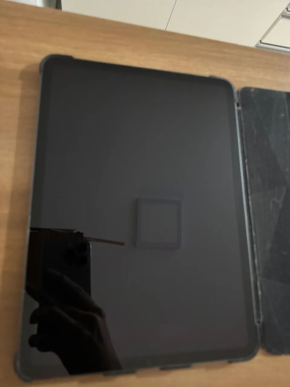 iPad Pro 11 2ª Geração 1TB Wi-Fi 2020 Cinza Espacial + Capa - Foto 2